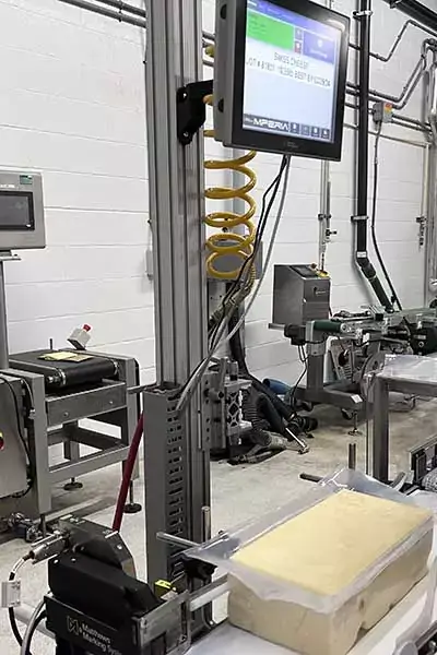 MPERIA 12" controller driving the L12 after receiving weight data from the scale. Fairview Swiss Cheese.